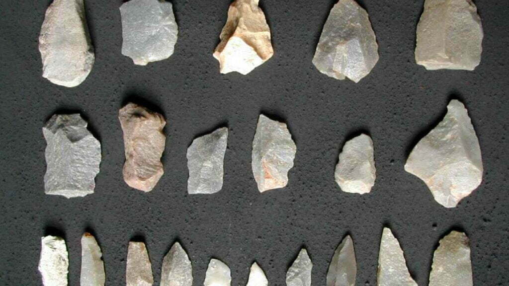 QUARTZITE TOOLS